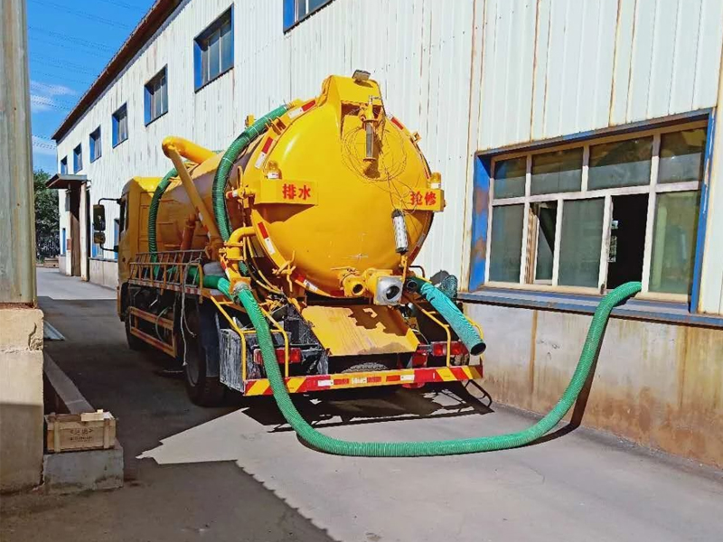 浦口厂区化粪池清理